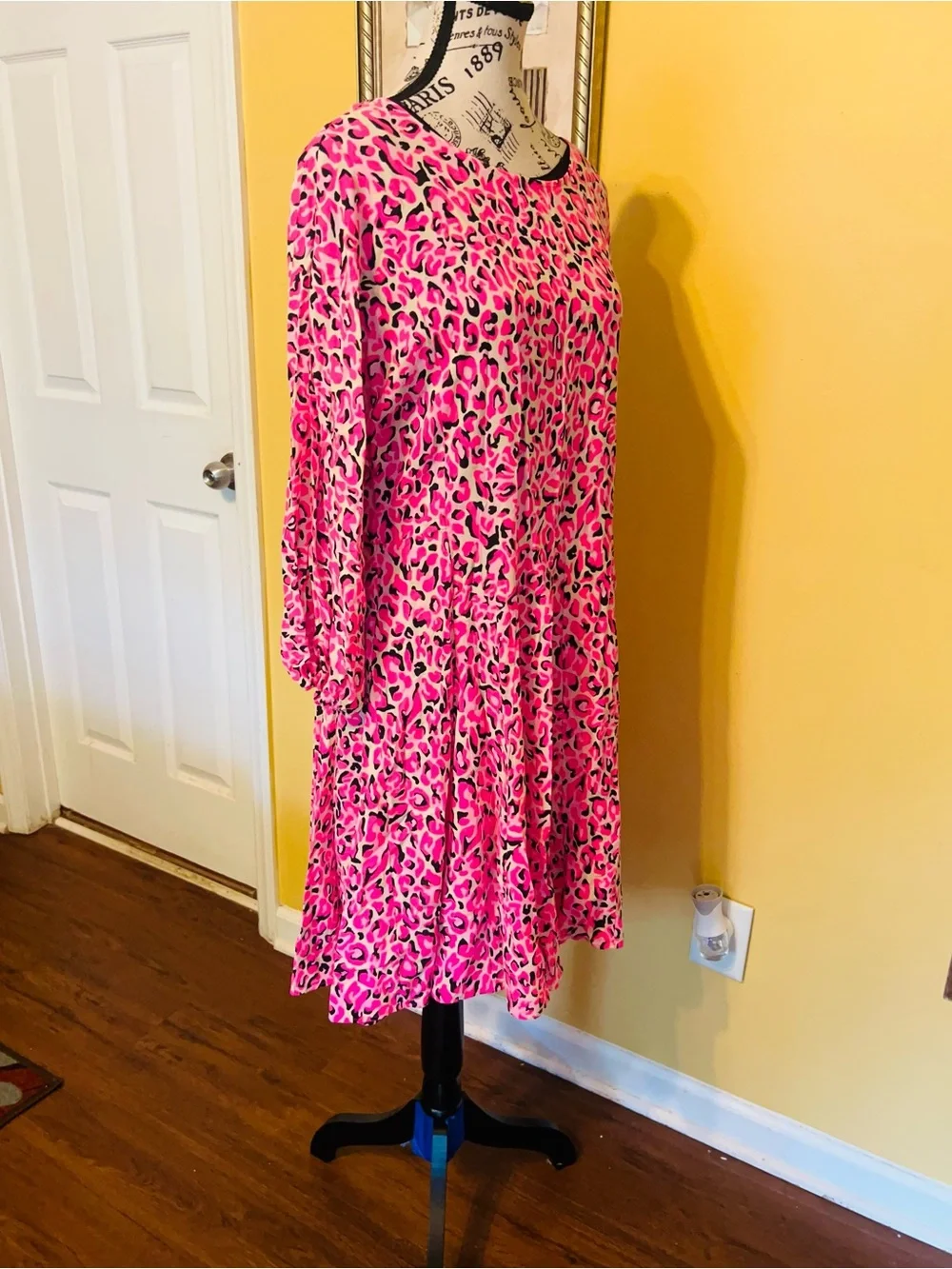 Lilly Pulitzer Pink & Multi Leopard Print Midi Dress size M